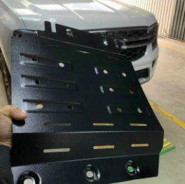 Ốp Gầm Bảo Vệ Thước Lái Cho Ford Everest 